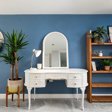Charming Family Home With Stoves, Garden & Parking Bristol Eksteriør bilde