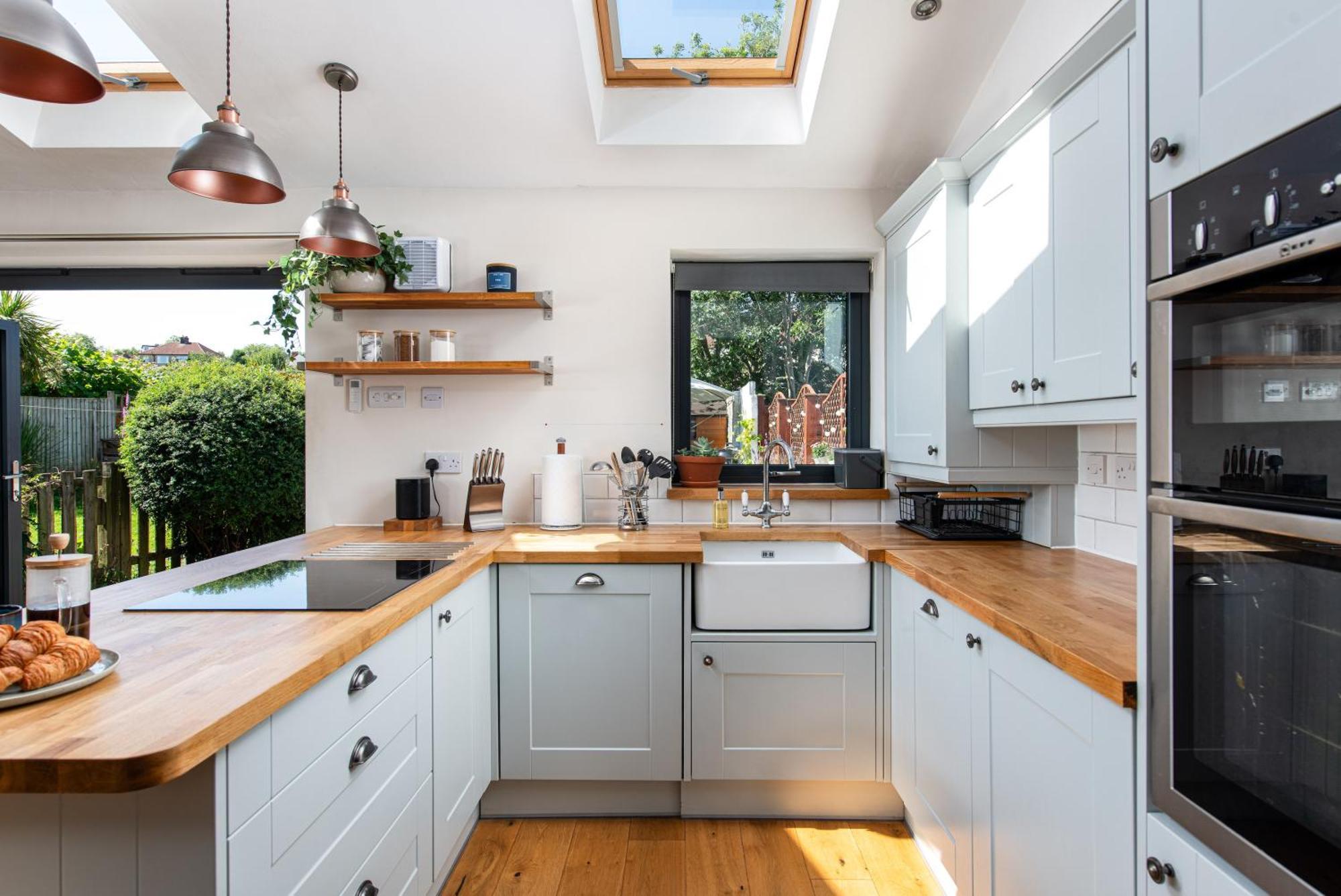 Charming Family Home With Stoves, Garden & Parking Bristol Eksteriør bilde
