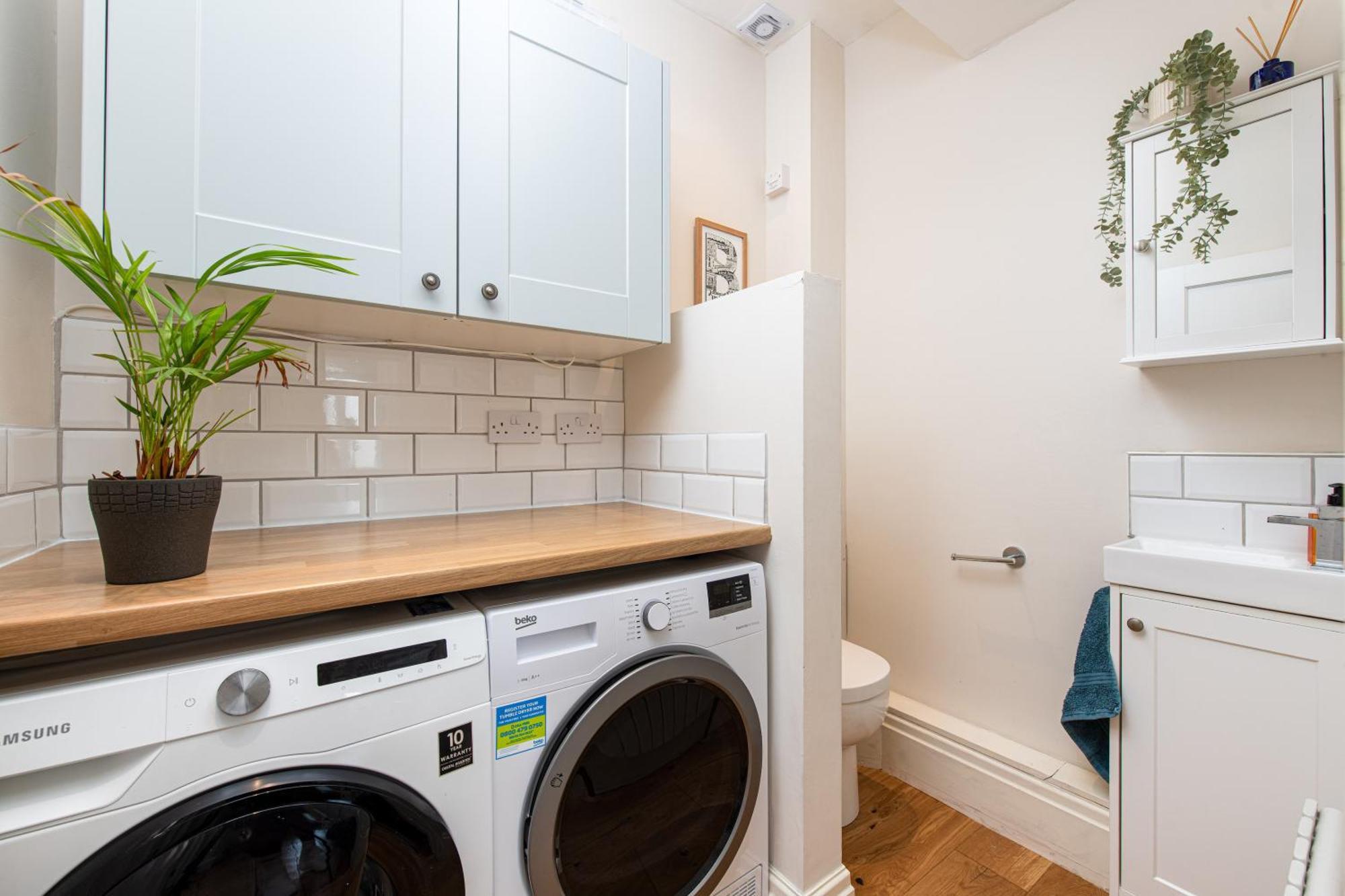 Charming Family Home With Stoves, Garden & Parking Bristol Eksteriør bilde