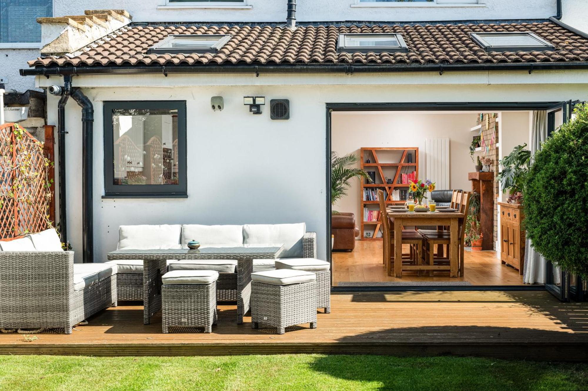 Charming Family Home With Stoves, Garden & Parking Bristol Eksteriør bilde