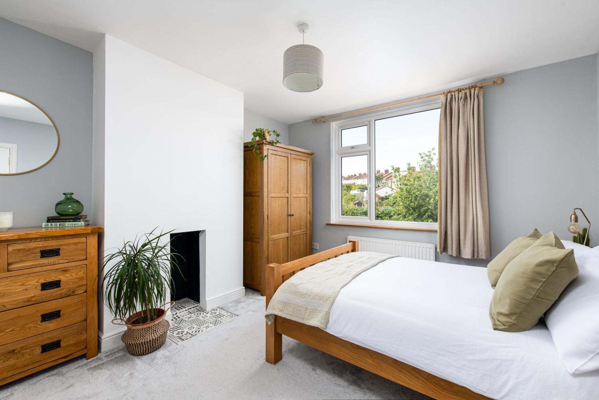 Charming Family Home With Stoves, Garden & Parking Bristol Eksteriør bilde